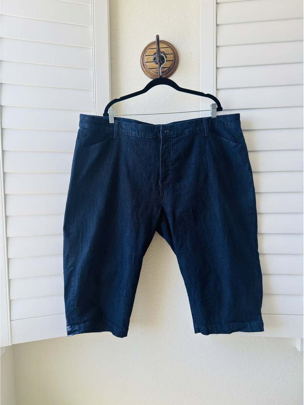 St. John's Bay Dark Wash Denim Capri Pants - Size 26W